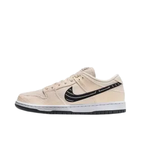 Dunk Low SB Albino & Preto