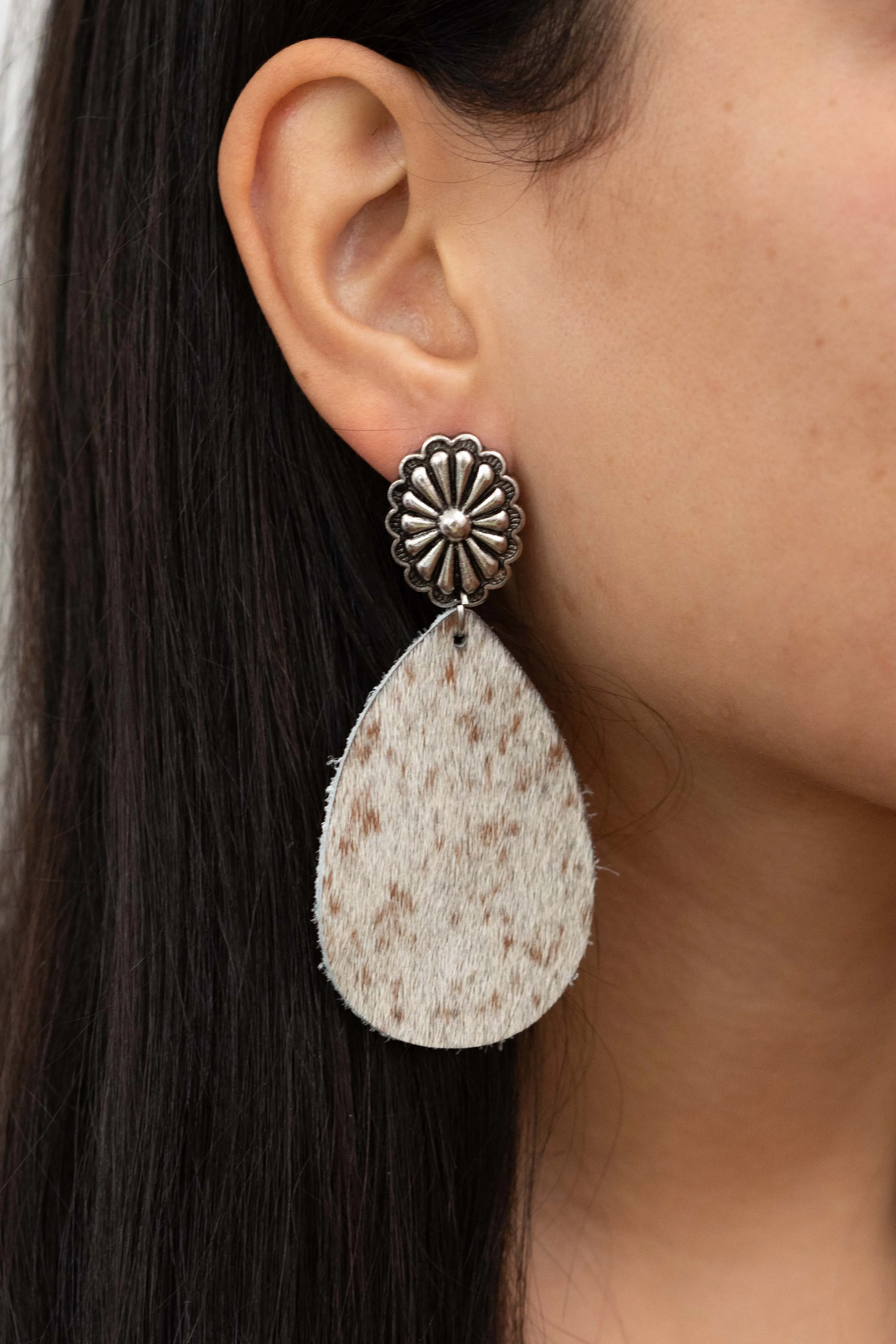 Faux fur Earring