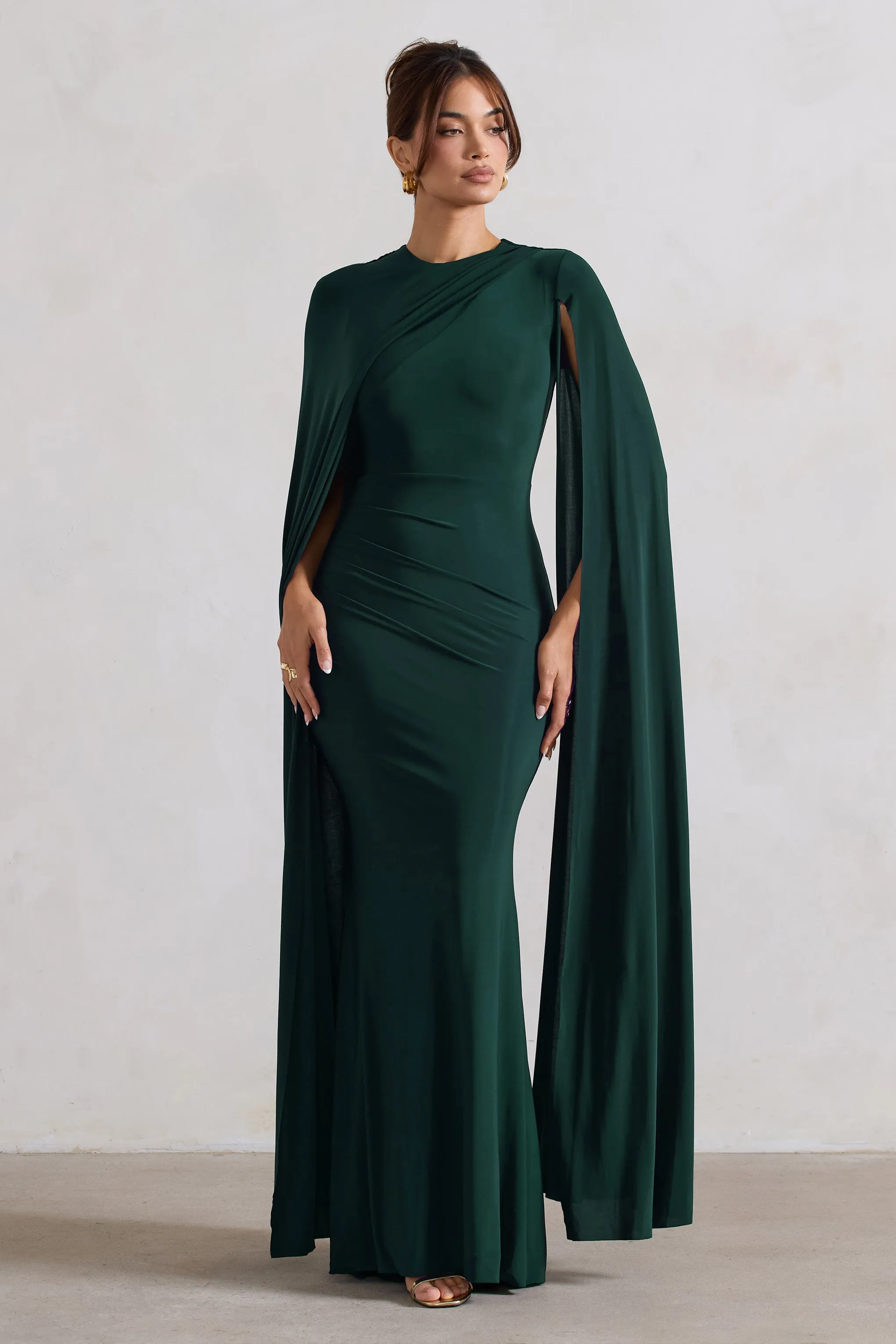 Magdelena | Robe longue vert bouteille asymétrique avec cape