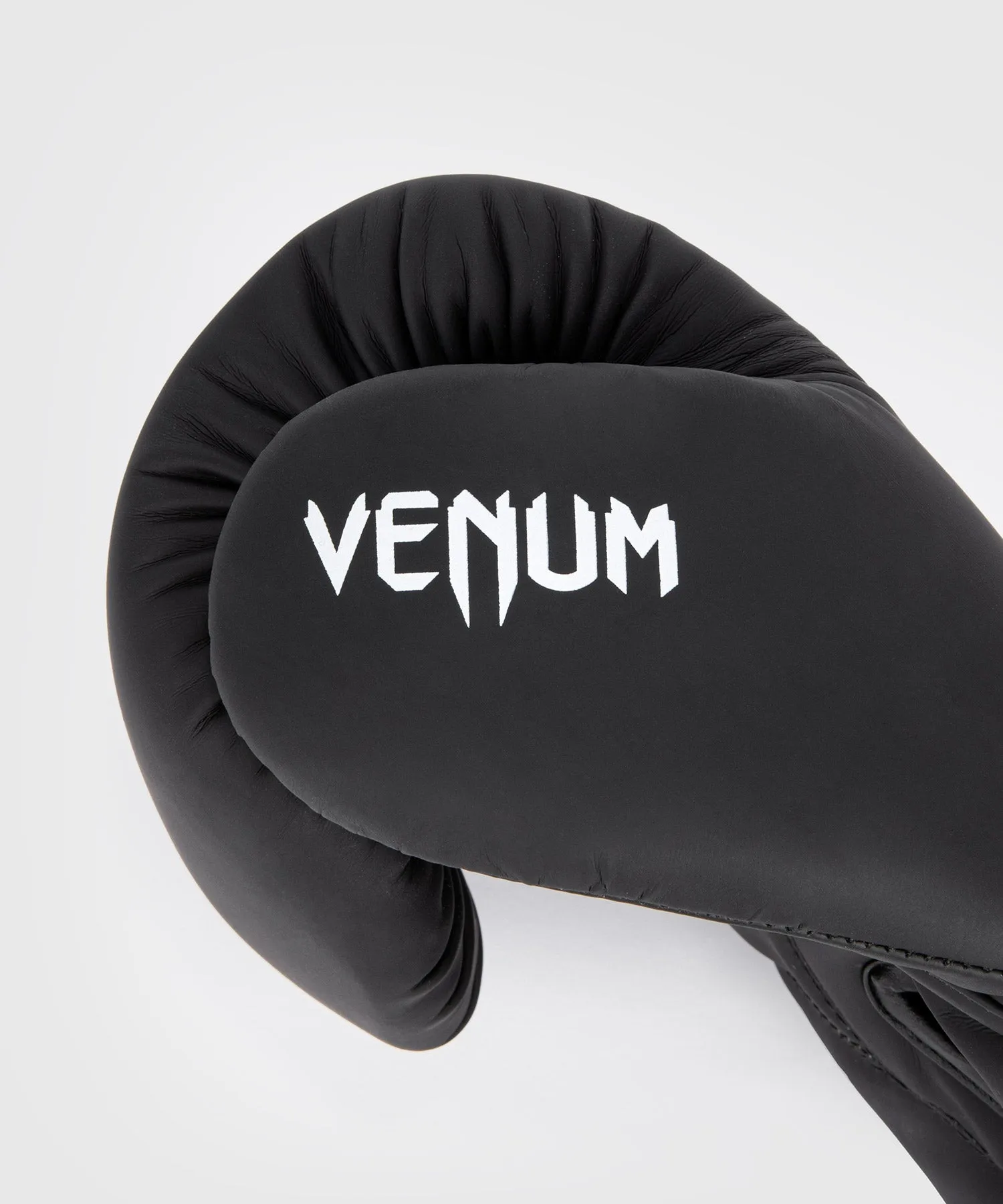 Manusi Box Venum Contender 1.5