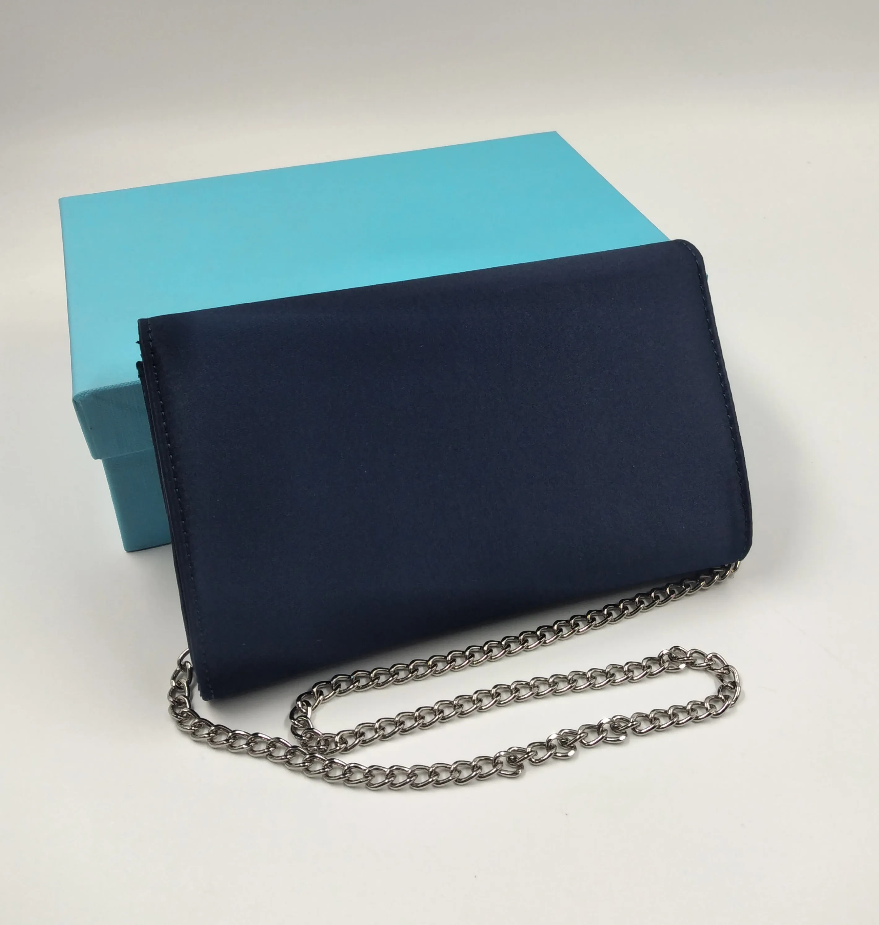 POCHETTE RASO BLU CON FIOCCO STRASS