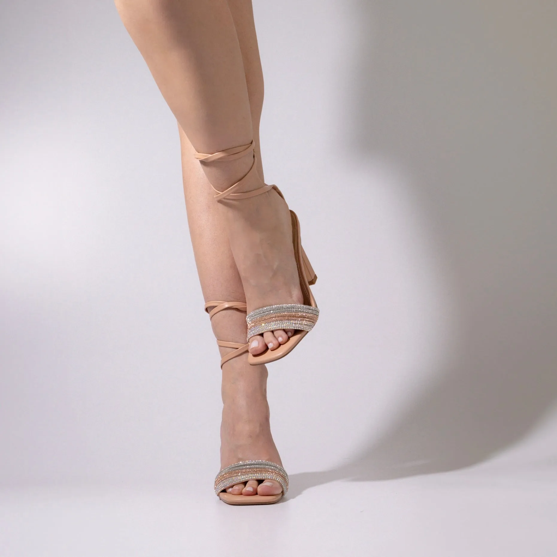 Zapatillas Adara lace-up nude